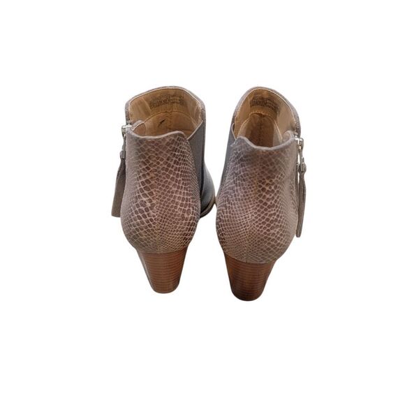 Vionic Anne Suede Leather Ankle Booties. Size 7.5 - Picture 7 of 16